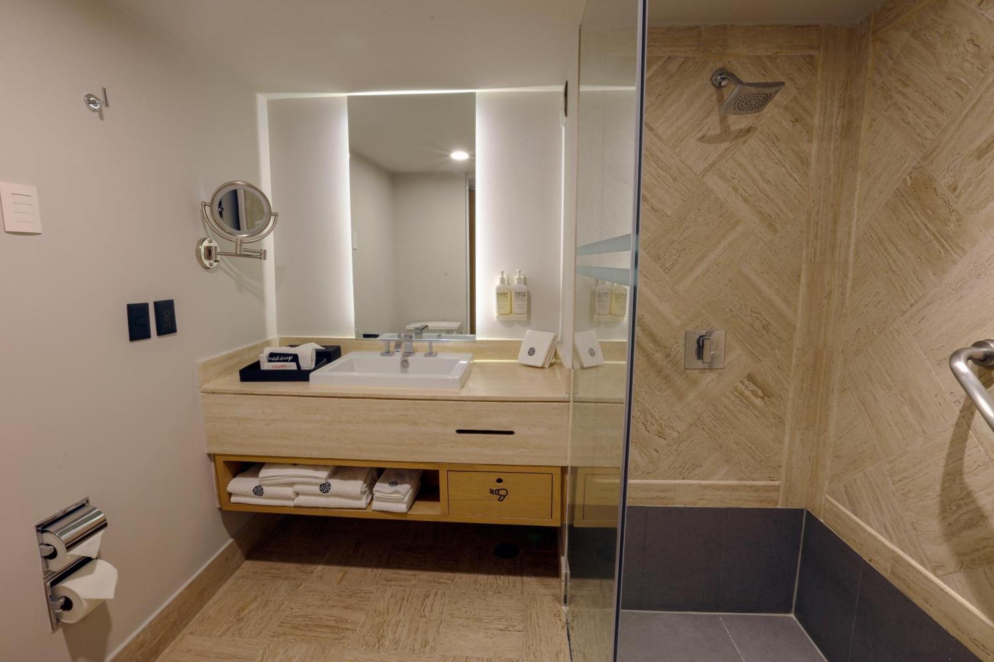 Galeria Plaza Reforma 4* Mexico City